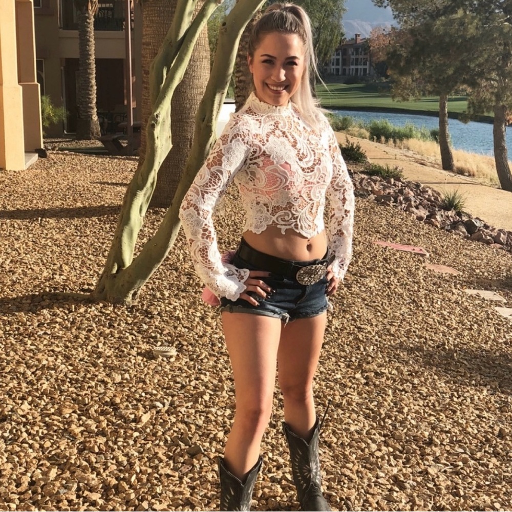 Lace White long sleeve Crop Top XS